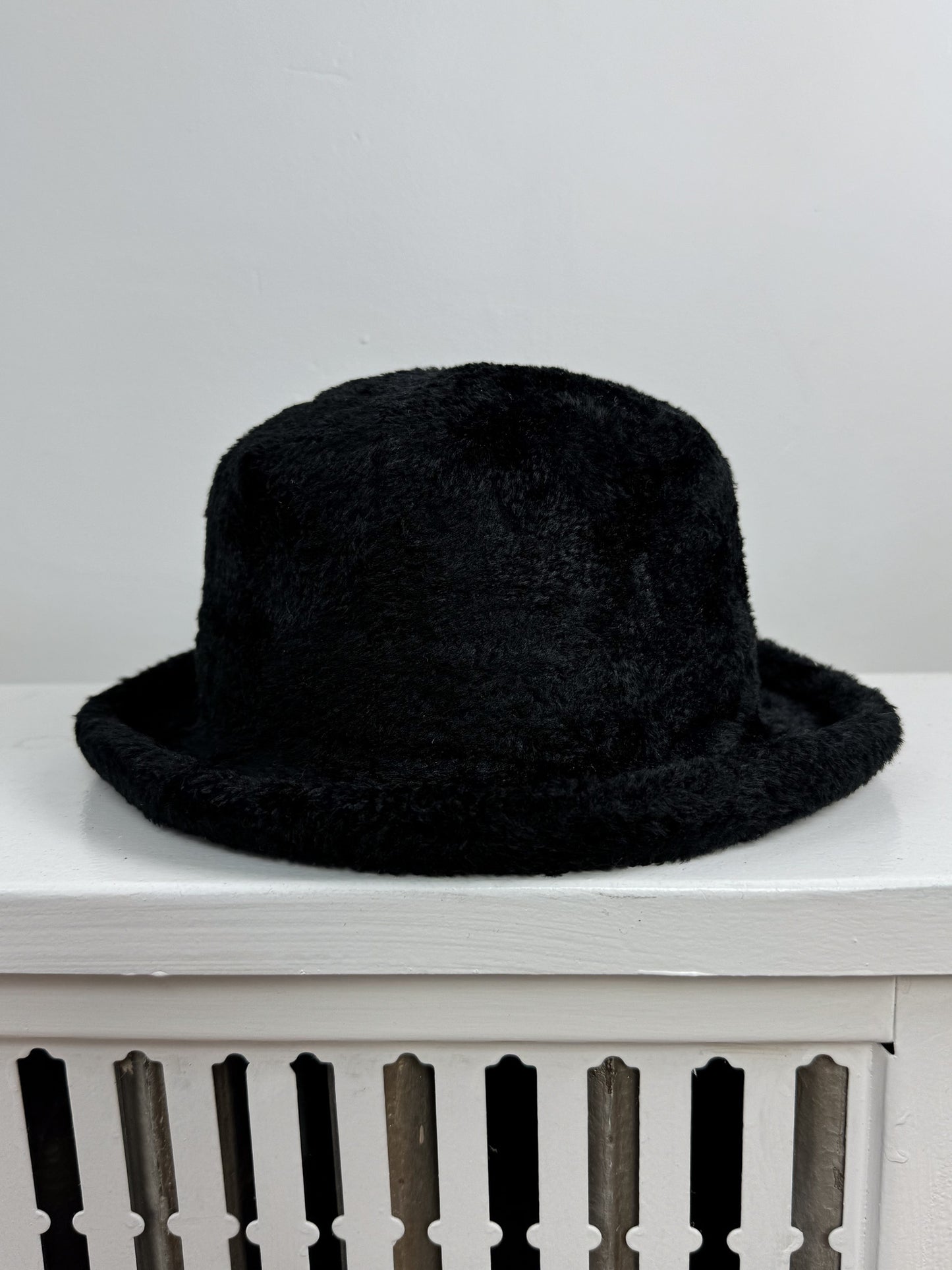 Liz Claiborne Bucket Hat